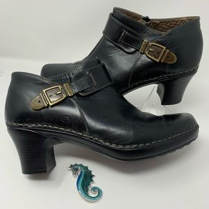 Josef Seibel Black Leather Ankle Boot /w Buckle 41